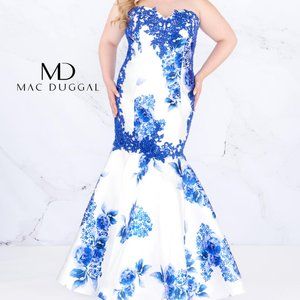 Stunning Blue/White Floral Design Embellished Strapless Formal Evening G…